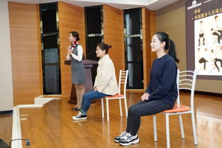 向空姐學(xué)禮儀，提升服務(wù)溫度——柳州市工人醫(yī)院服務(wù)禮儀培訓(xùn)班正式開班